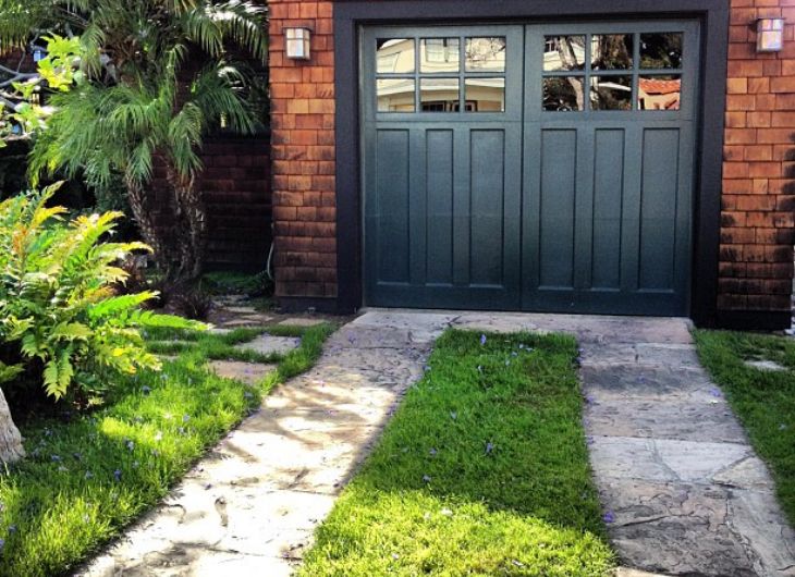 driveway leading to garage